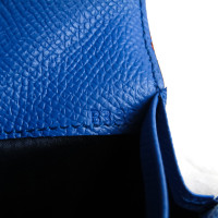 Tod's Täschchen/Portemonnaie aus Leder in Blau