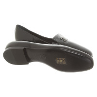 Chanel Slipper/Ballerinas aus Leder in Schwarz