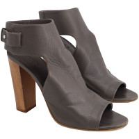 Vince Ankle boots Leather in Grey