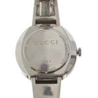 Gucci Uhr in Silberfarben 