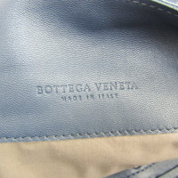 Bottega Veneta Shopper aus Leder in Blau