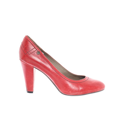 Tommy Hilfiger Pumps/Peeptoes Leather in Red