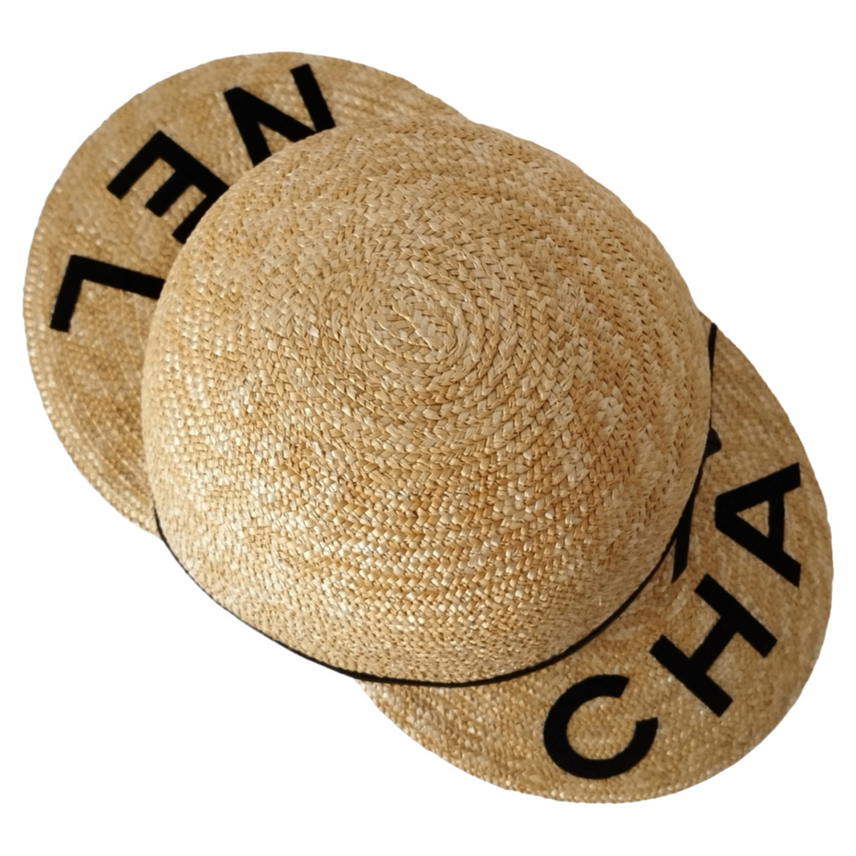 Chanel Chapeau/Casquette en Beige