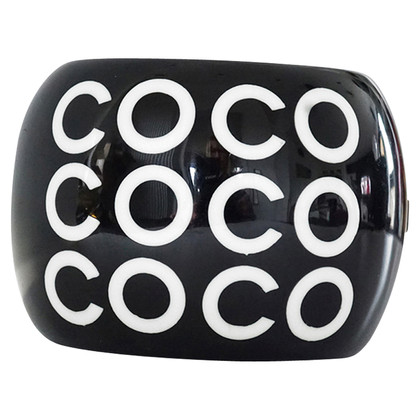Chanel Armreif Schwarz-Weiß mit "Coco" Print 