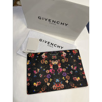 Givenchy Clutch aus Leder