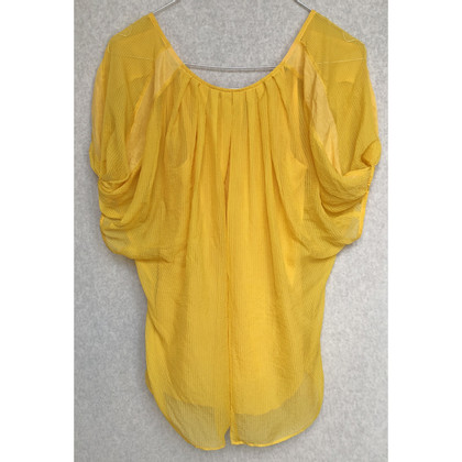 Diane Von Furstenberg Top Silk in Yellow