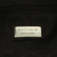 Coccinelle Farbenfrohe Tasche mit Lederdetails