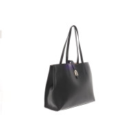 Furla Shopper aus Leder in Schwarz