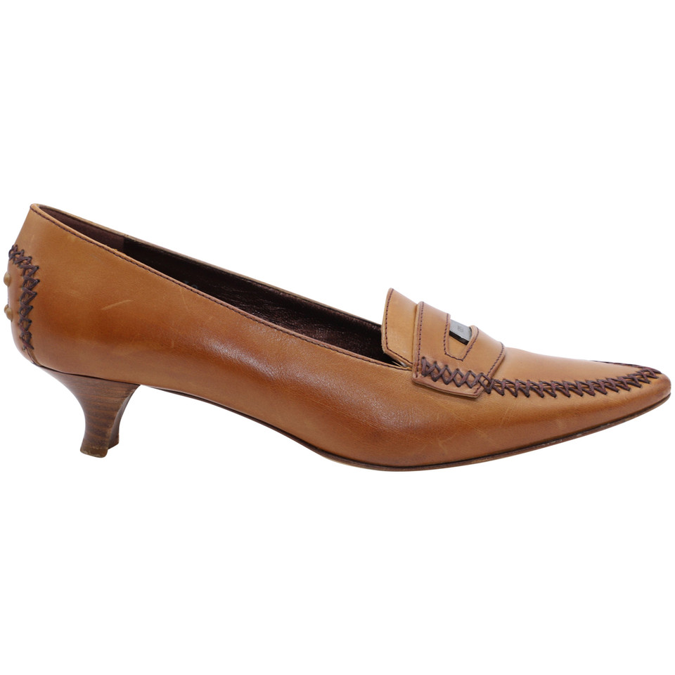 Tod's Pumps/Peeptoes en Cuir en Marron