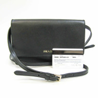 Prada Bag/Purse Leather in Black