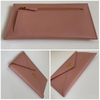 Prada Täschchen/Portemonnaie aus Leder in Rosa / Pink