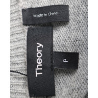 Theory Top Wool in Grey