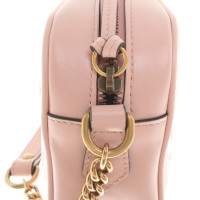 Gucci GG Marmont Camera Bag Mini Leer in Huidskleur