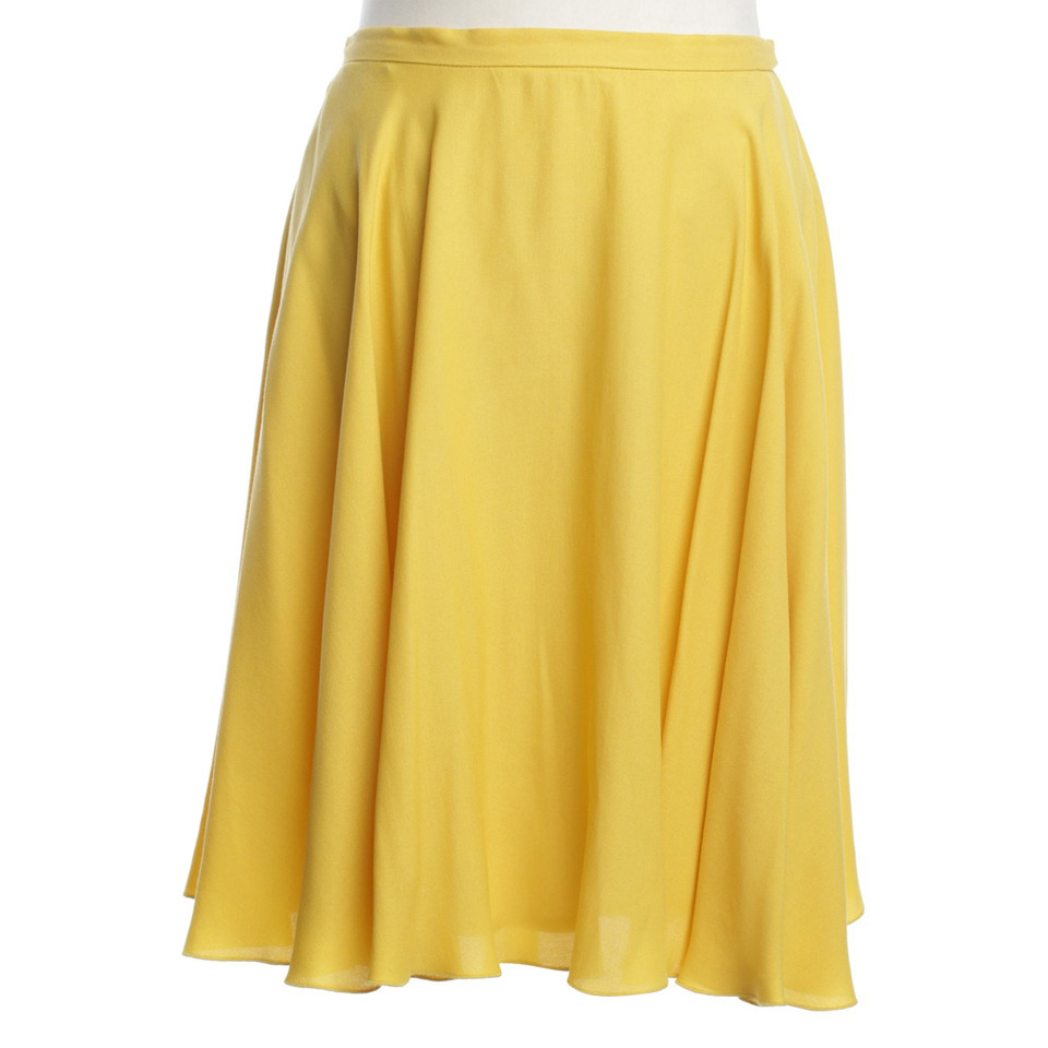 Closed Bell skirt in yellow