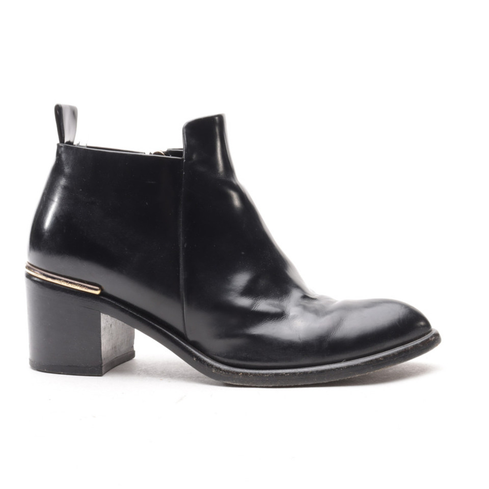 Louis Vuitton Bottines en Cuir en Noir