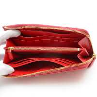 Prada Täschchen/Portemonnaie aus Leder in Rot
