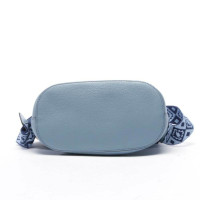 Miu Miu Umhängetasche aus Leder in Blau