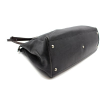 Fendi Peekaboo Bag Large aus Leder in Schwarz