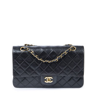 Chanel Classic Flap Bag in Zwart