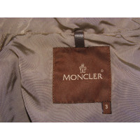 Moncler Jacke/Mantel in Oliv