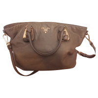 Prada Handtasche in Grau