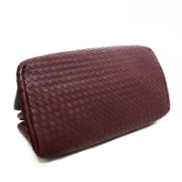 Bottega Veneta Handtasche aus Leder in Bordeaux