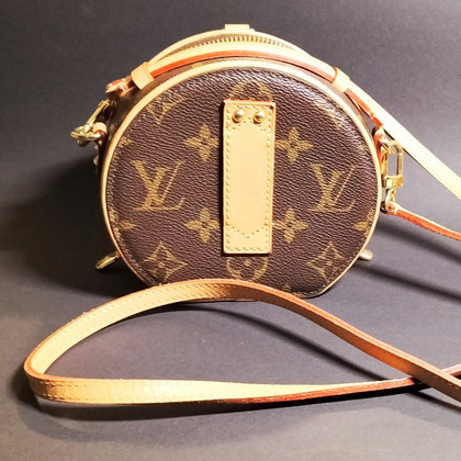 Louis Vuitton Petite Boîte Chapeau aus Leder in Braun