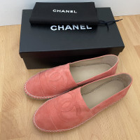 Chanel Chaussons/Ballerines en Daim en Orange