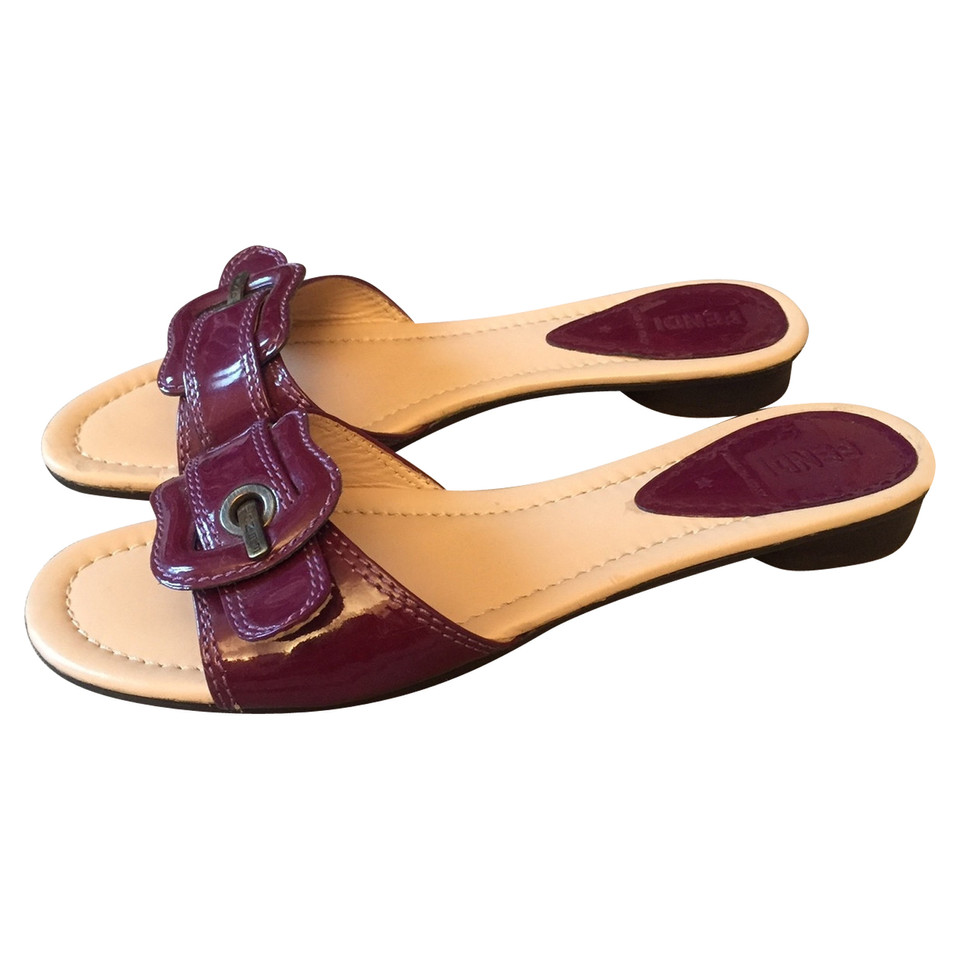 Fendi Sandals Patent leather in Violet