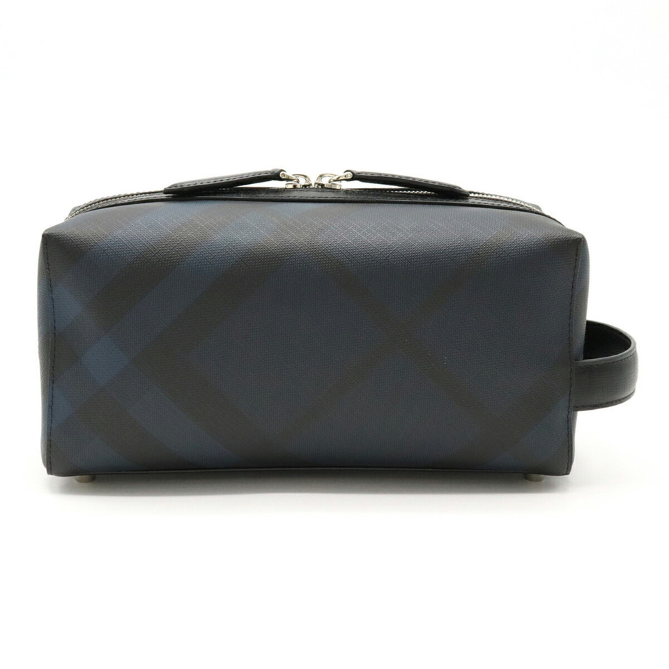 Burberry Clutch aus Canvas in Schwarz