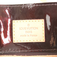 Louis Vuitton Sac à main en Cuir verni en Bordeaux