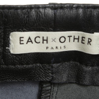 Andere Marke Each Other - Lammlederhose in Schwarz