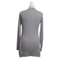 Repeat Cashmere Pullover in Grau