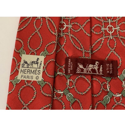 Hermès Krawatte Zijde in Rood