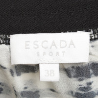Escada Folding skirt with pattern