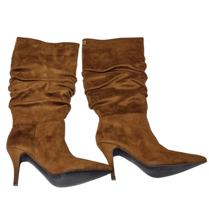 Steve Madden Boots in Brown