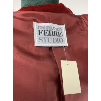 Gianfranco Ferré Jacket/Coat in Bordeaux
