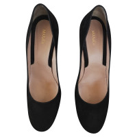 Max & Co Pumps/Peeptoes aus Leder in Schwarz