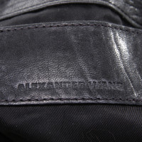 Alexander Wang Umhängetasche aus Leder in Schwarz