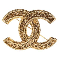 Chanel broche