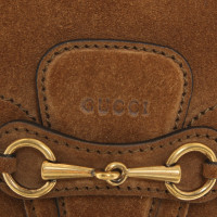 Gucci Handtasche aus Wildleder in Ocker