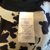 Patrizia Pepe Silk top with pattern