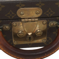 Louis Vuitton Suitcase made of monogram canvas