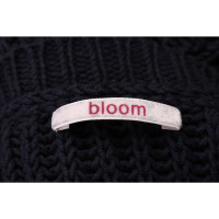Bloom Knitwear in Blue