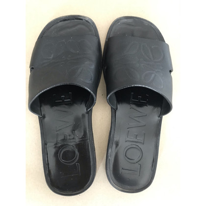 Loewe Sandalen aus Leder in Schwarz