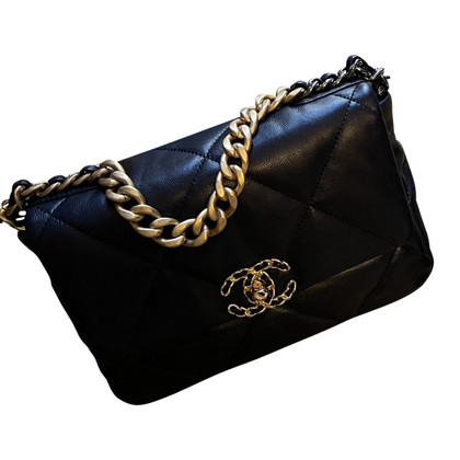 Chanel 19 Bag aus Leder in Blau