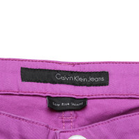 Calvin Klein Jeans in viola