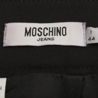 Moschino skirt application