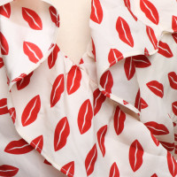 Andere Marke Réalisation - Kleid mit Lippen-Print