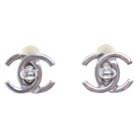 Chanel Clip oorbellen met logo